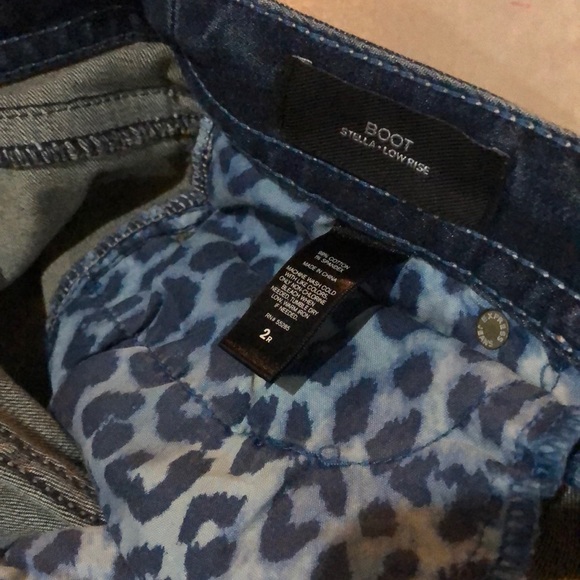 Express Stella Low Rise Boot Cut Jeans - Picture 11 of 13